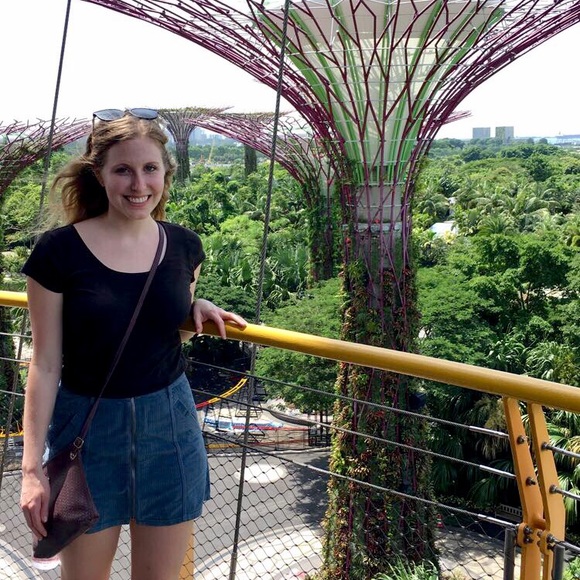 Meet your Posher, Emily - Picture 1 of 1